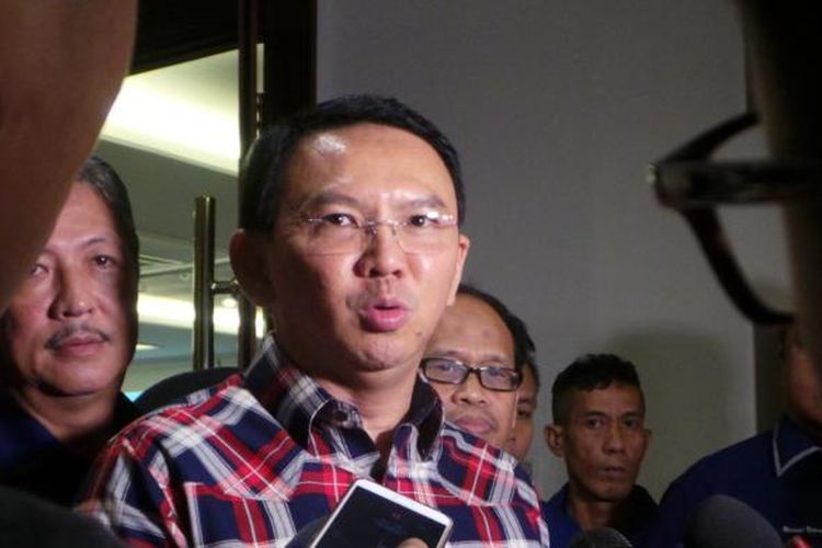 Calon gubernur DKI Jakarta Basuki Tjahaja Purnama atau Ahok saat berada di DPP Nasdem, Gondangdia, Jakarta Pusat, Sabtu (14/1/2017).