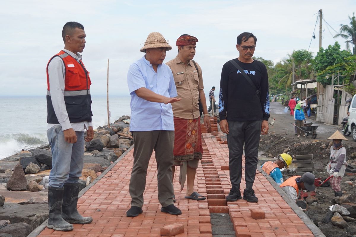 La Nina Melanda, Bupati Jembrana Ajak Masyarakat Waspadai Banjir hingga Angin Kencang