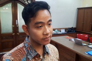 Gibran dan Bobby Disebut Akan Terima Satyalencana dari Presiden Jokowi di Surabaya