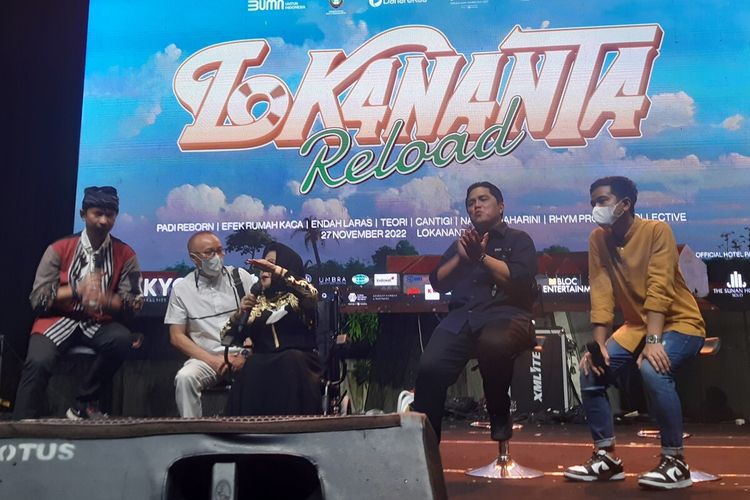 Menteri BUMN Erick Thohir, Wali Kota Solo Gibran Rakabuming Raka, dan maestro keroncong Waldjinah dalam acara Lokananta Reload di Solo, Jawa Tengah, Minggu (27/11/2022) malam.