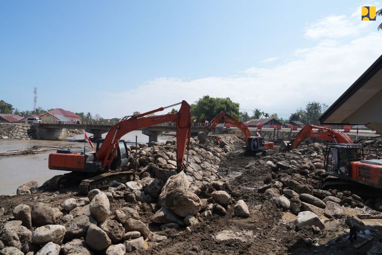 Normalisasi Sungai Krueng Meureudu, Pidie Jaya, Aceh.