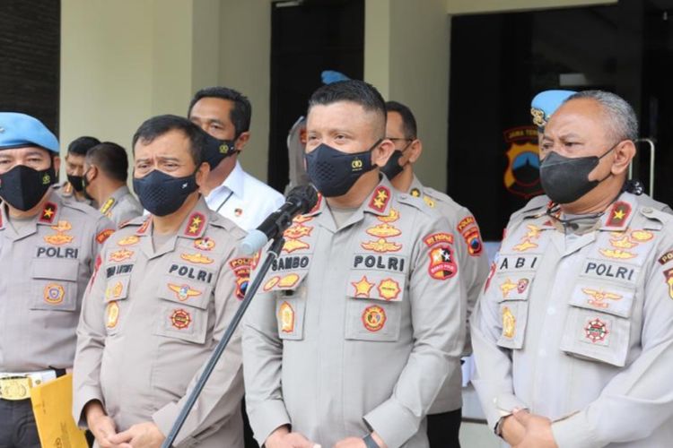 Kepala Divisi Profesi dan Pengamanan (Kadiv Propam) Polri Irjen Pol Ferdy Sambo saat kunjungannya ke Mapolda Jawa Tengah, Kamis (20/1/2022).