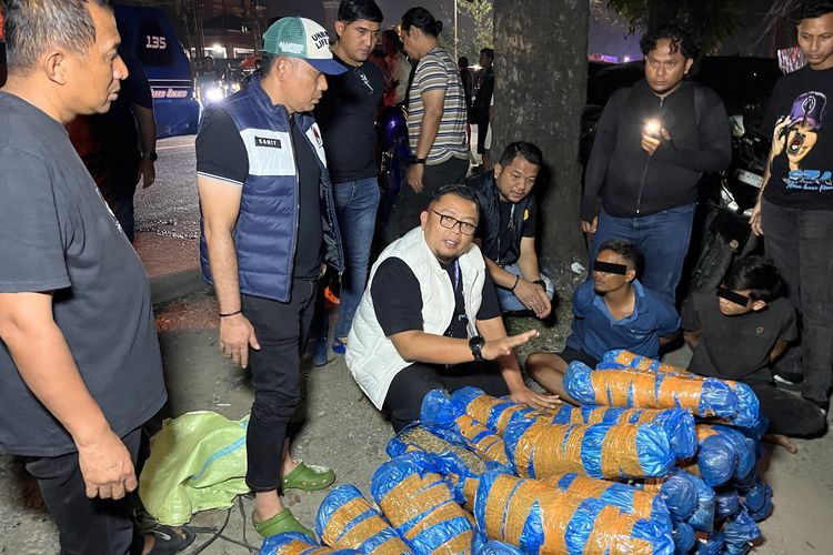 Dua Kurir Ganja 93 Kg Asal Aceh Ditangkap di Medan 