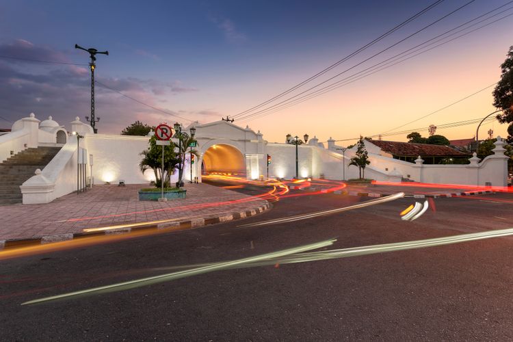 Plengkung Gading di Yogyakarta merupakan salah satu bangunan bersejarah yang menjadi destinasi wisata.