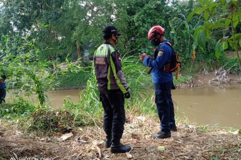 Remaja 13 Tahun Hanyut Saat Main di Pinggir Sungai Ciliwung