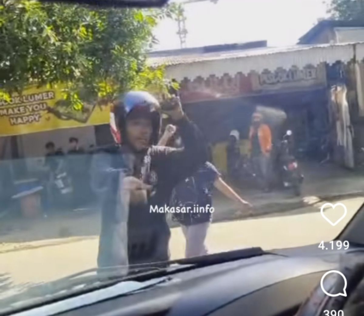 Seusai Tertibkan Anak Jalanan, Mobil Patroli Dinsos Makassar Diserang