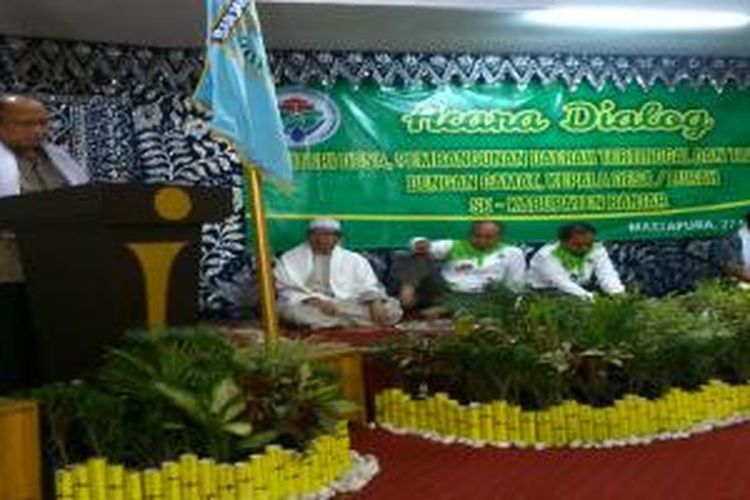 Sekretaris Jendral Kementerian Desa Tertinggal dan Transmigrasi, Jumat (27/11/2015), di Martapura, Kalimantan Selatan.
