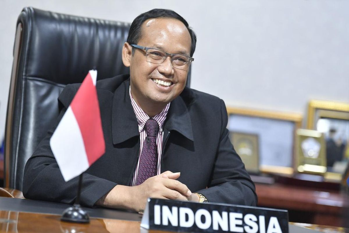 Direktur Jenderal (Dirjen) Pembangunan Desa dan Perdesaan (PDP) Kemendesa PDTT, Sugito saat mewakili Menteri Desa, Pembangunan Daerah Tertinggal, dan Transmigrasi (Mendes PDTT) Abdul Halim Iskandar pada acara ASEAN Ministerial Meeting on Rural Development and Poverty Eradication (AMMRDPE) yang digelar secara virtual, Jumat (26/11/2021).
