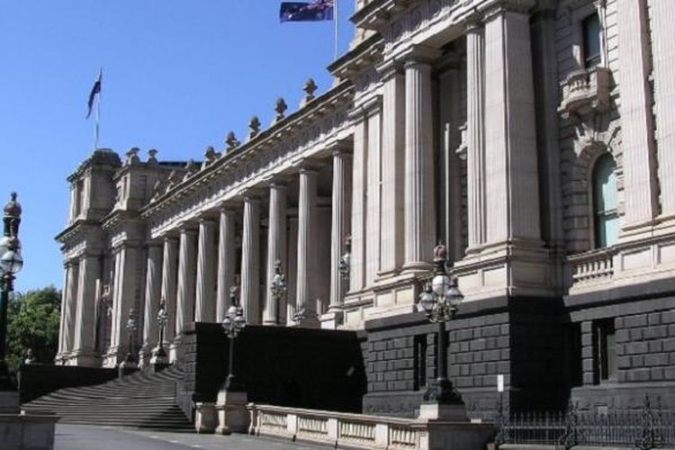 Gedung parlemen negara bagian Victoria, Australia, di pusat kota Melbourne. 