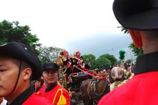 Jokowi-Basuki Naik Kereta Kuda Keliling Monas