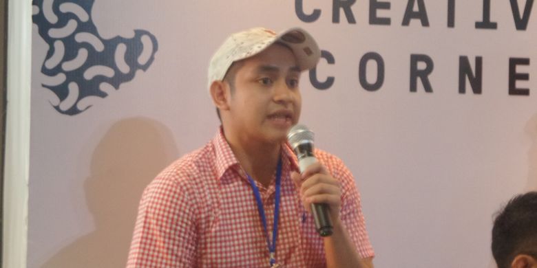 Seniman muda Naufal Abshar saat hadir dalam konferensi pers Creativepreneur Corner 2018 di Menara Kibar, Cikini, Jakarta Pusat, Rabu (10/1/2018).