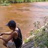 Air Sungai di Jombang Mendadak Berwarna Coklat Kemerahan