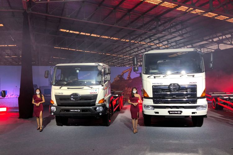 Semua lini model Hino kini dibekali dengan standar mesin emisi Euro4. 