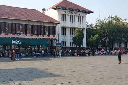 Apakah Kota Tua Jakarta Buka Malam Hari?