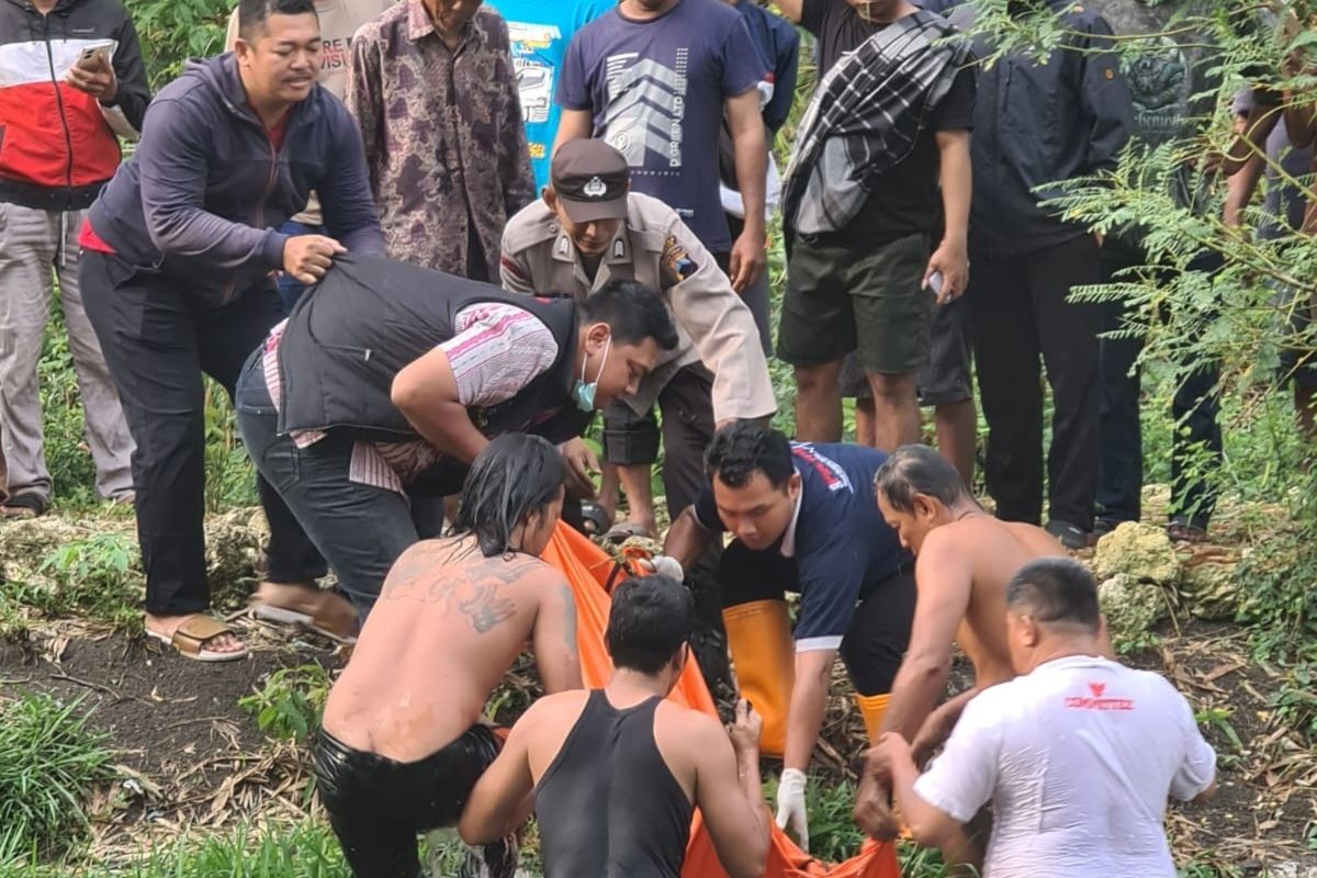 Berangkat Subuhan Bareng Suami, Tutik Ditemukan Mengapung Tersangkut Semak-semak di Demak 