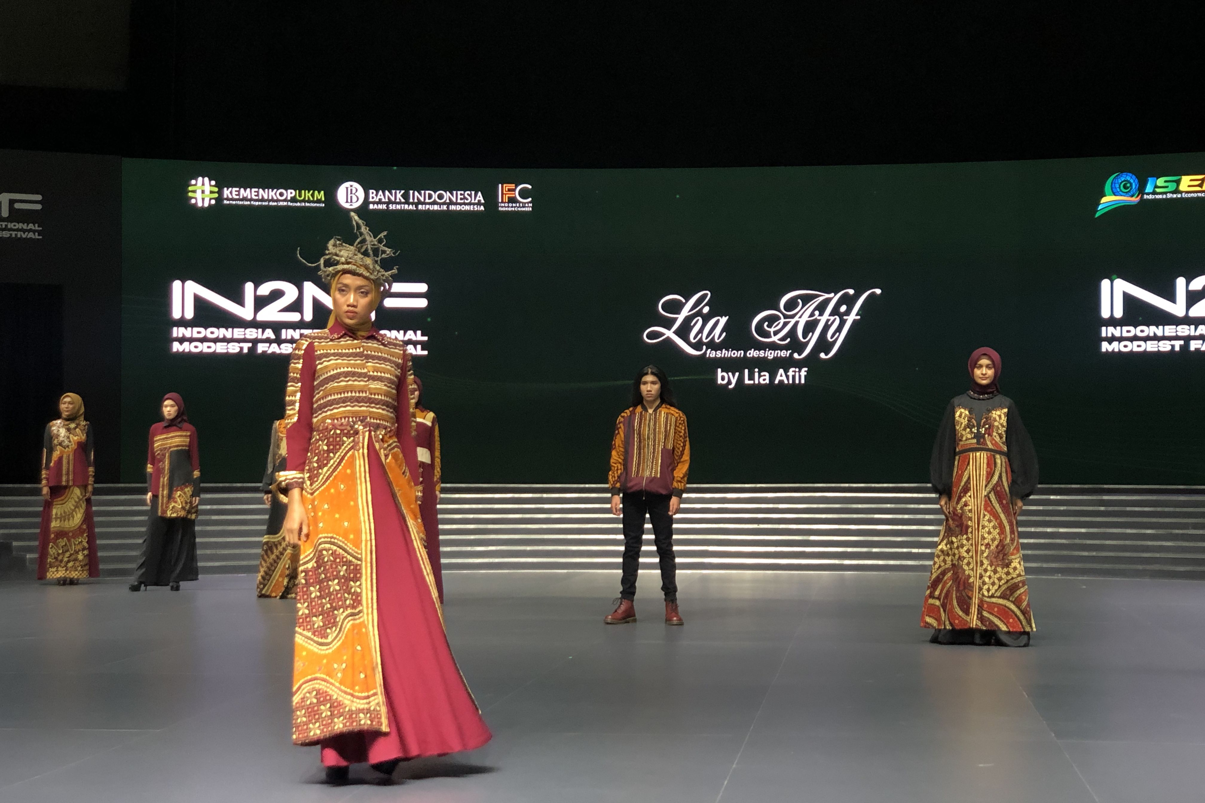 IN2MF 2023, Angkat Wastra sebagai Keunggulan Modest Fashion Indonesia