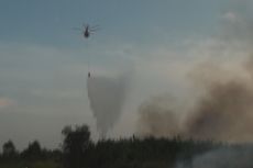 4 Helikopter Diterjunkan untuk Padamkan Kebakaran Lahan di Muara Enim