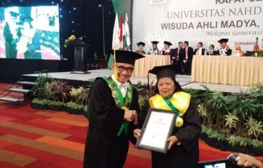 Fakta Mbah Maria, Guru PAUD yang Wisuda di Usia 70 Tahun, IPK 3,57 ...