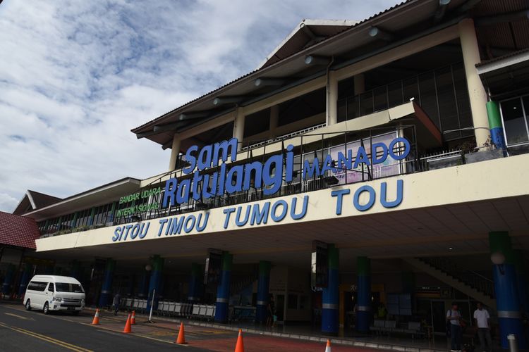 Salah satu bandara internasional di Indonesia, Bandara Sam Ratulangi Manado.