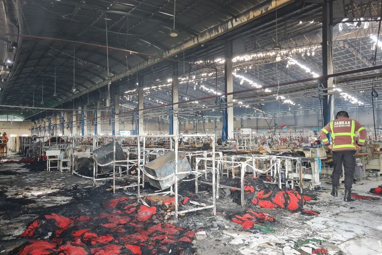 Kondisi PT Anugerah Abadi Magelang pasca-kebakaran, Senin (9/12/2024).