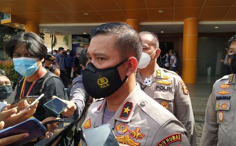 Indonesia Arrests 12 Terrorist Suspects Planning Attacks