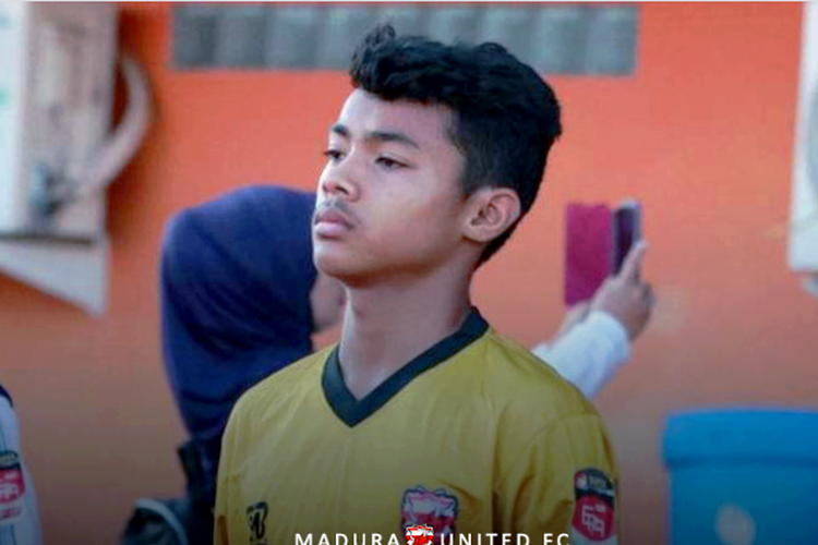Kiper Madura United U16, Abrian Asadhika Bimasena.