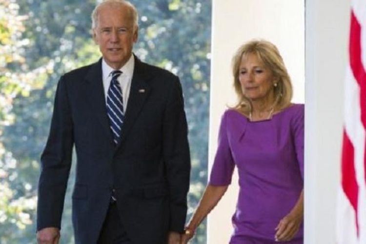 Joe Biden mengatakan ia dan istrinya, Jill, sangat berduka dengan kematian anaknya, Beau, Mei lalu. 