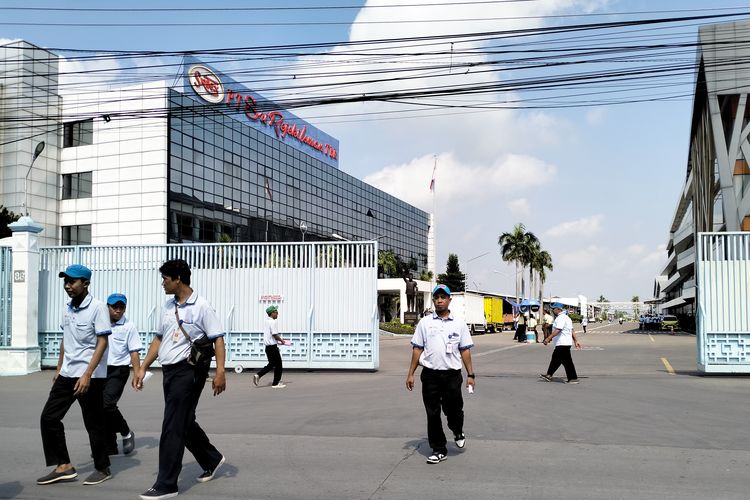 Sritex Terlibat Dugaan Korupsi Kredit 28 Bank, Komisaris Utama Ditangkap