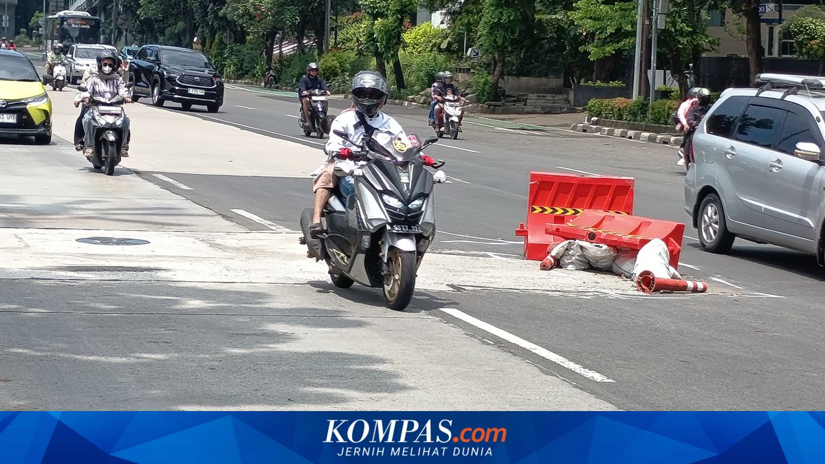 Bahaya! Jalan Rusak di DI Panjaitan Jaktim Bikin Pemotor Nyaris Jatuh ~RK

Baca di sini: