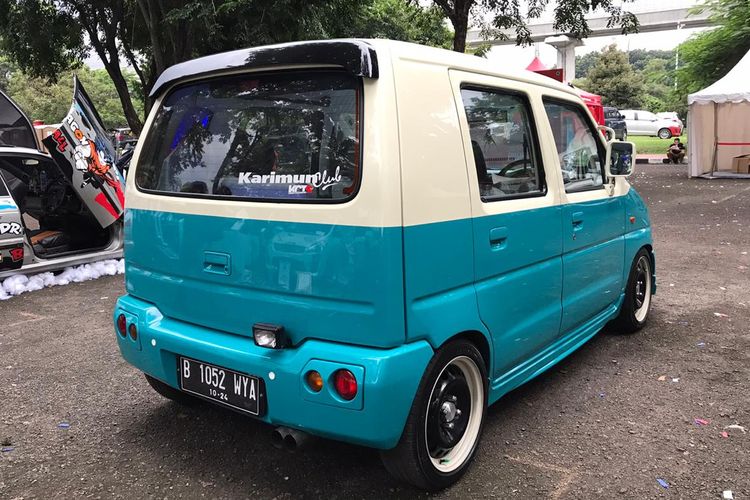 Suzuki Karimun  Kotak  Gaya Dua Warna Mirip Kei Car Jepang 