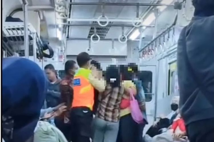 Cekcok di KRL, Diduga Istri Pergoki Suami Selingkuh, Ketiganya Akhirnya Diturunkan