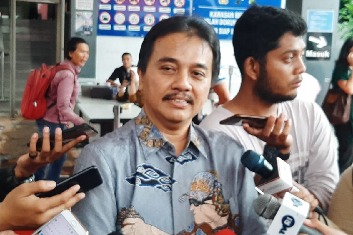 Pakar telematika Roy Suryo di Polda Metro Jaya, Jakarta Selatan, Jumat (24/1/2020).