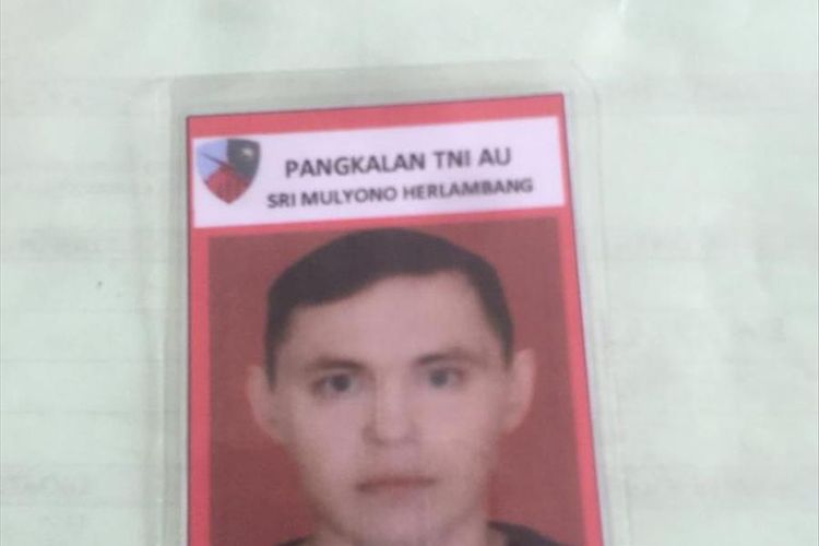 Andrey Sushakov (43) teknisi helikopter water boombing asal Rusia yang tewas di Palembang.