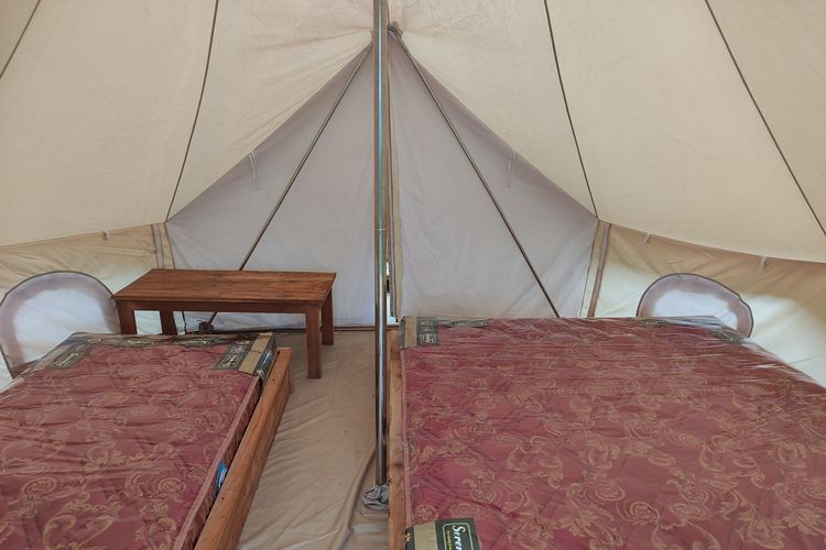 Tenda Glamping di Gunung Gajah Telomoyo.