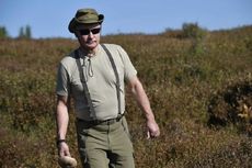 Putin Mengaku Pernah Nyaris Dikepung Beruang Saat di Alam Liar