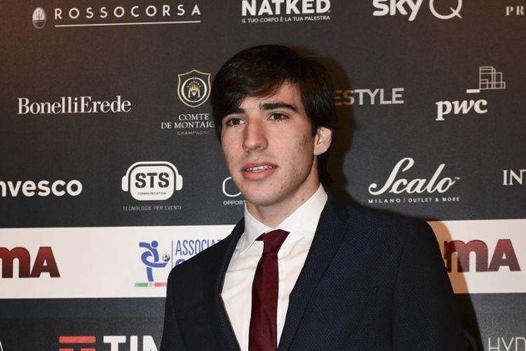 Pemain AC Milan, Sandro Tonali.