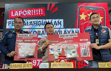 Pengedar Narkoba Ditangkap di Semarang, Barang Bukti Sabu 1 Kg ...