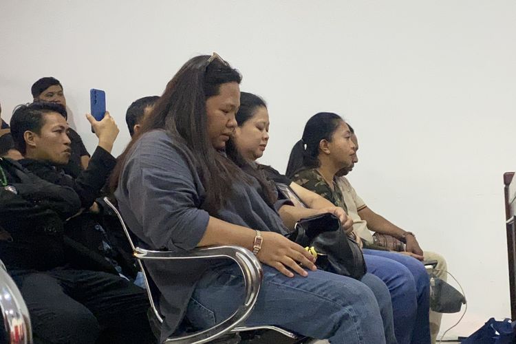 “Bagaimana Nasib Anak Kami?” Perlawanan Istri 2 Matel yang Tewas Dikeroyok Polisi di Kalibata
