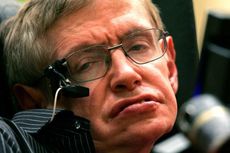 Stephen Hawking: Trump Itu Penghasut 