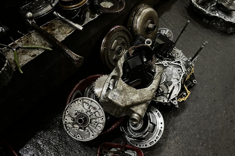 Bengkel spesialis mobil matik Worner Matic