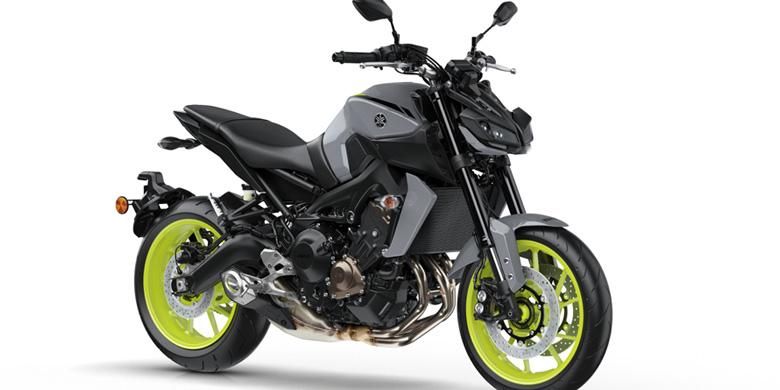 Yamaha MT-09 model 2017, sedikit menyerupai MT-10.