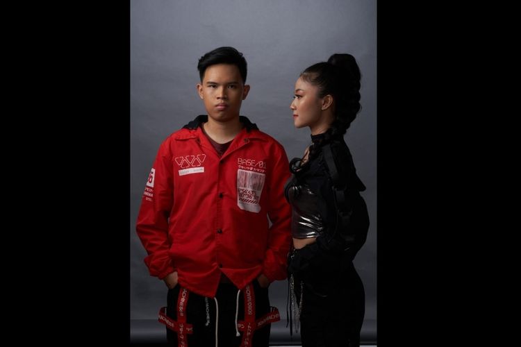 Produser musik jebolan ajang Electronic Music Producer Contest (EMPC) 2021, Alief Reynaldi baru merilis singel perdana berjudul Lights bersama penyanyi Mirriam Eka.