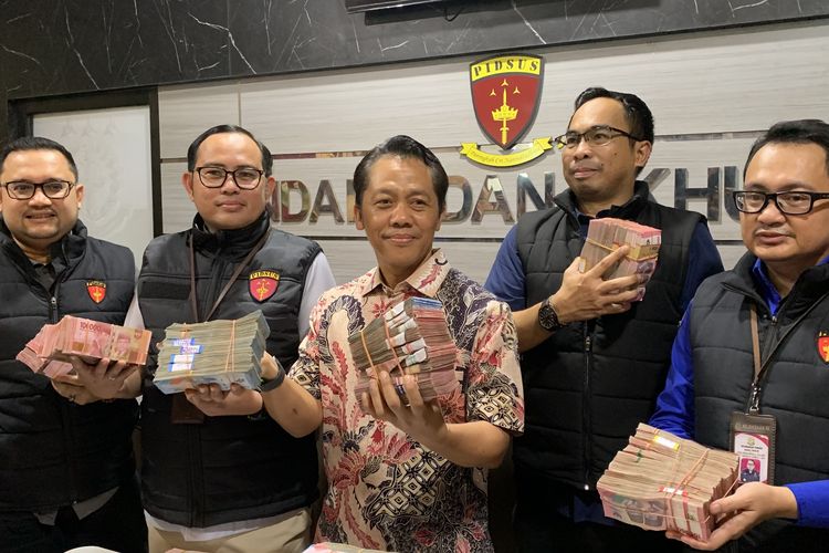 Modus Pungli Perizinan Dinas ESDM Jatim: Proses Dihambat, Korban Diarahkan pada Oknum Pemeras