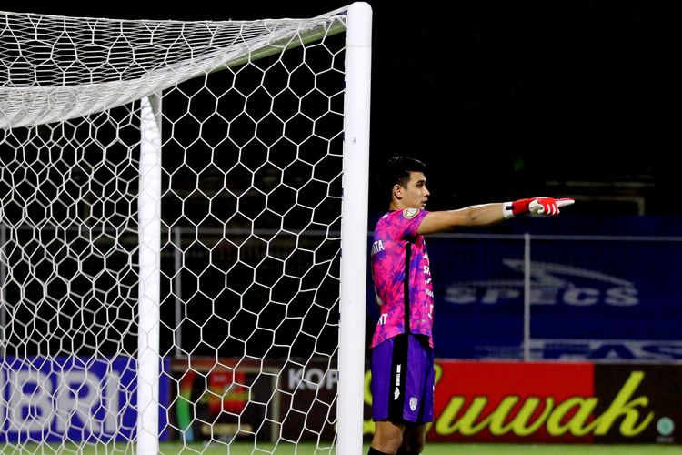 Penjaga gawang Bali United, Nadeo Agrawinata.