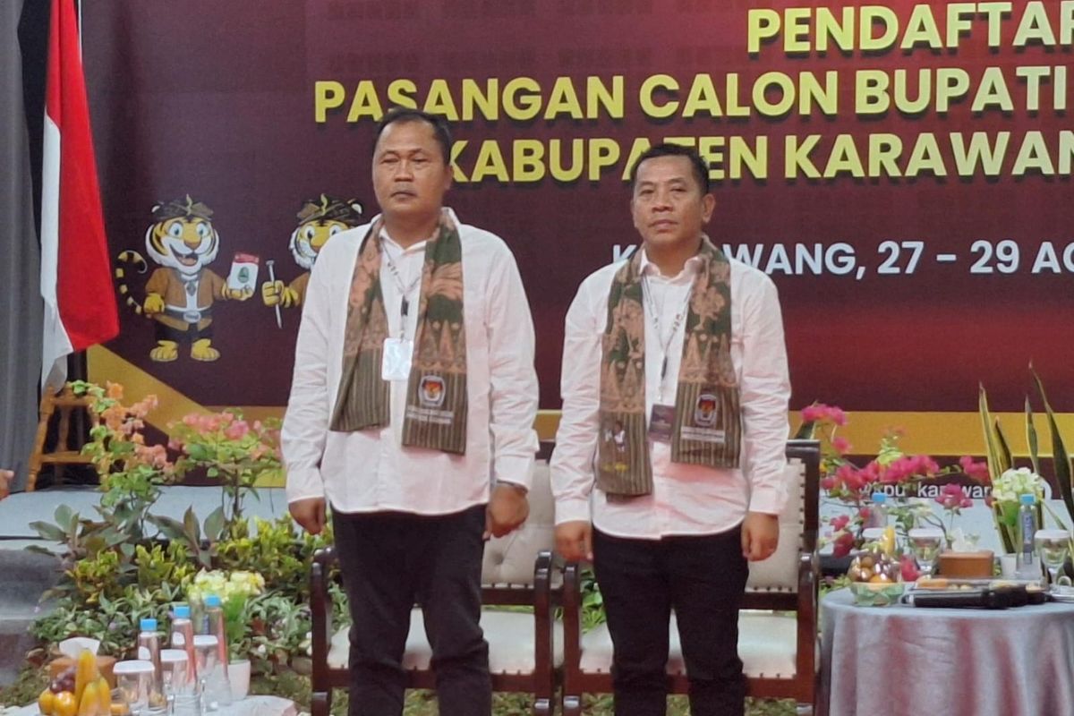 Pasangan Aep dan Maslani di Pilkada Karawang 2024.