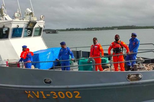 Tim SAR Perpanjang Pencarian 25 ABK KM Hentri yang Hilang di Laut Maluku