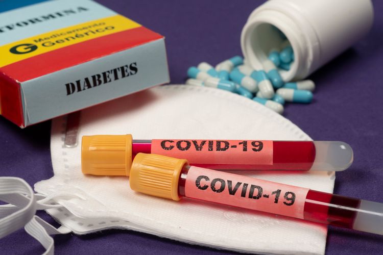 Ilustrasi komplikasi Covid-19 pada komorbid diabetes.