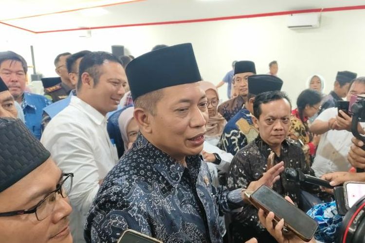 Menteri Koperasi (Mekop) Ferry Juliantono dalam peresmian Koperasi Desa (Kopdes) Merah Putih di Desa Metuk, Kecamatan Mojosongo, Boyolali, Jawa Tengah, Minggu (26/10/2025).