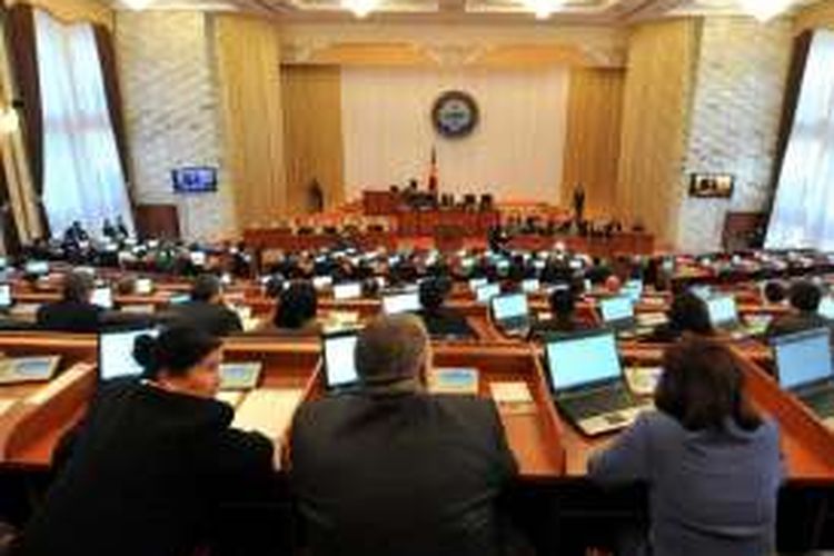Suasana sidang di parlemen Kyrgyzstan.