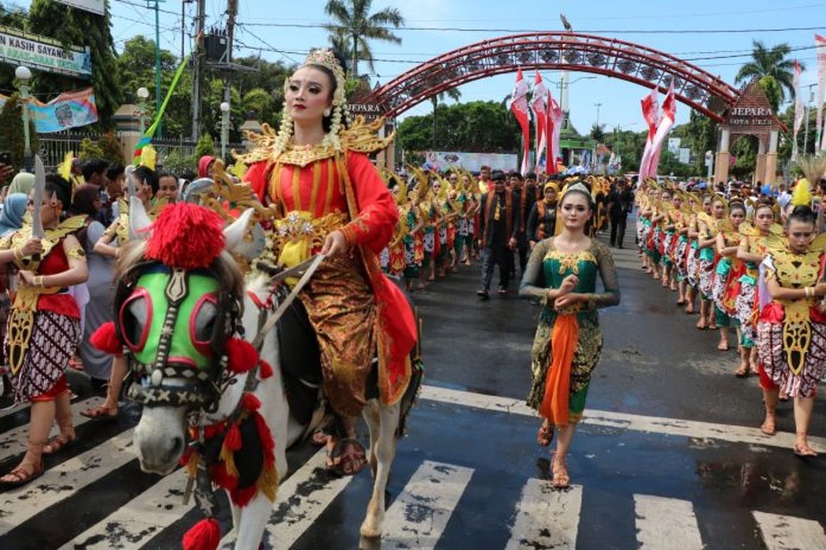 Kirab Hari Jadi ke-470 Kabupaten Jepara.
